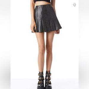 🆕Alice and Olivia CARTER VEGAN LEATHER STUDDED MINI SKIRT
